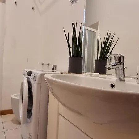Altido Homey Flat With Balcony In Historical Centre * Milán