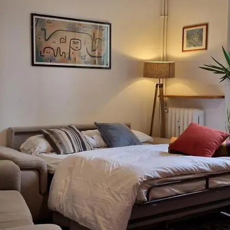 Altido Homey Flat With Balcony In Historical Centre Apartment