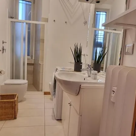 Apartment Altido Homey Flat With Balcony In Historical Centre Milan